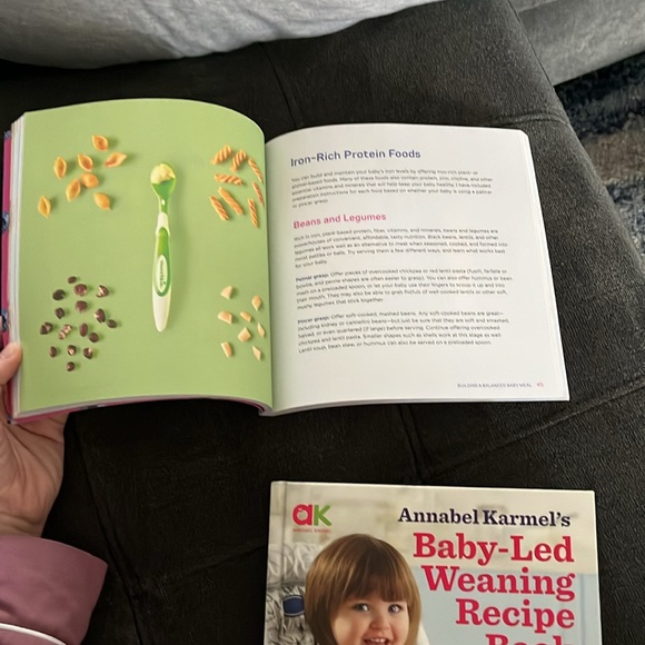 BLW 2 baby led weaning books - Picture 3 of 3